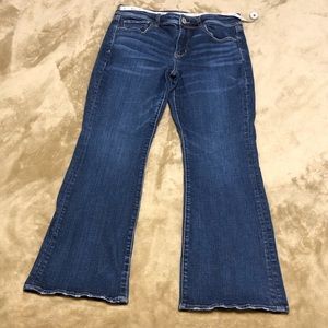 American Eagle Women’s Kick Boot Jeans Size 12 Short Super Stretch